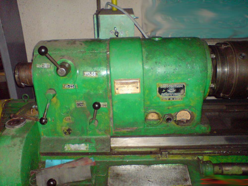 Кусон S1-250 Верстат токарно-гвинторізний. Загальний вигляд